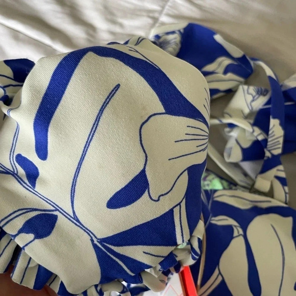 Maaji ruffle reversible bikini top - Picture 12 of 14